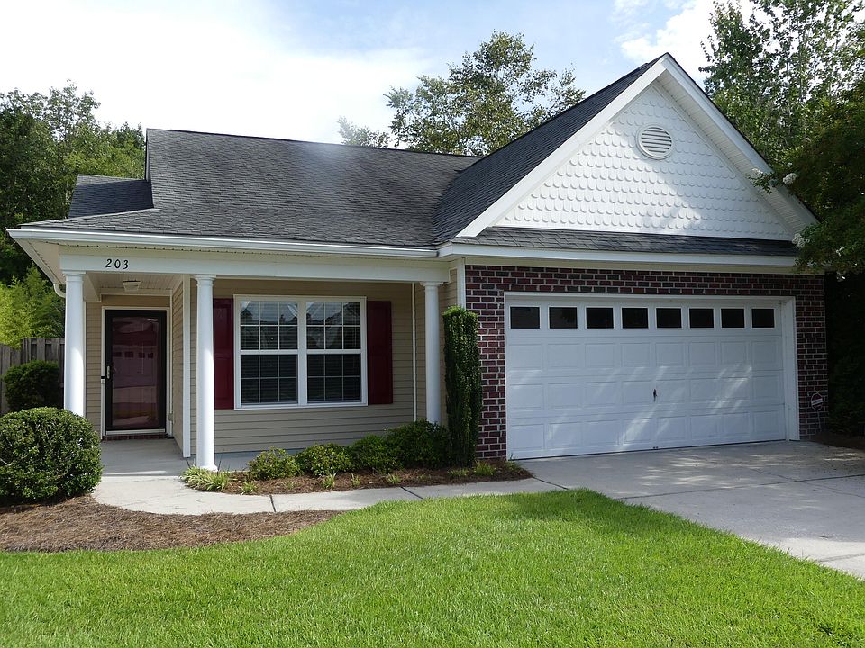 1st image of 203 Garden Grove Dr