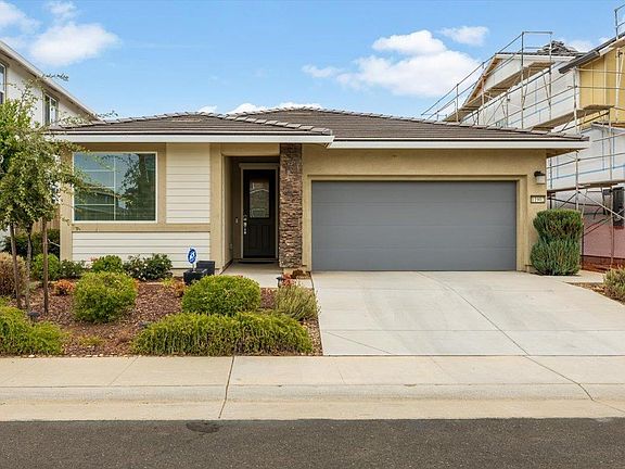 3rd image of 11902 Mircado Way