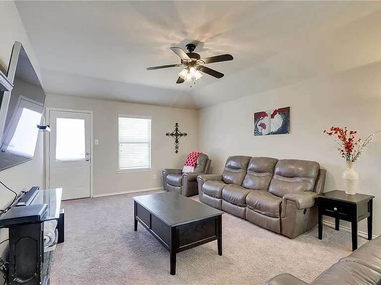 1212 Roman Dr — Photo 5