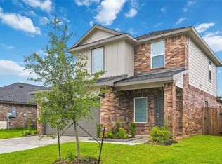 7 Robin Ct, Angleton, TX 77515