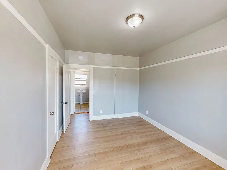 2605 High Street — Photo 31