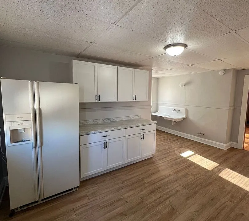 2712 N 44th St. (Duplex)