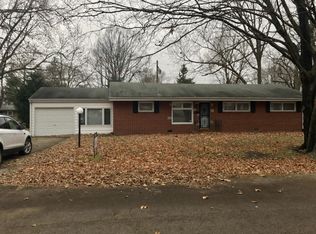 3127 S 1st St, Southern View, IL 62703
