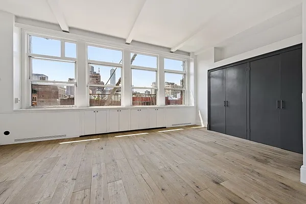 Rented by Status Capital, LLC | media 38