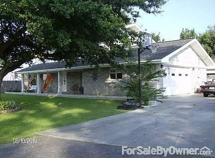 Quarter View and side garage