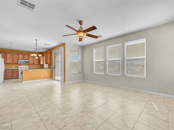 977 Sparkling Light St, Henderson, NV 89052