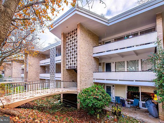 3rd image of 7535 Spring Lake Dr APT B1