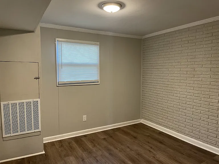 102 Madrid St #9 — Photo 11