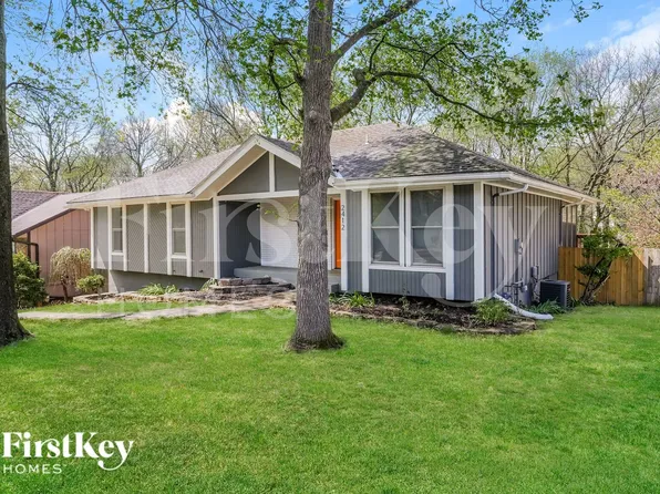 2412 Bridger Dr, Independence, MO 64057
