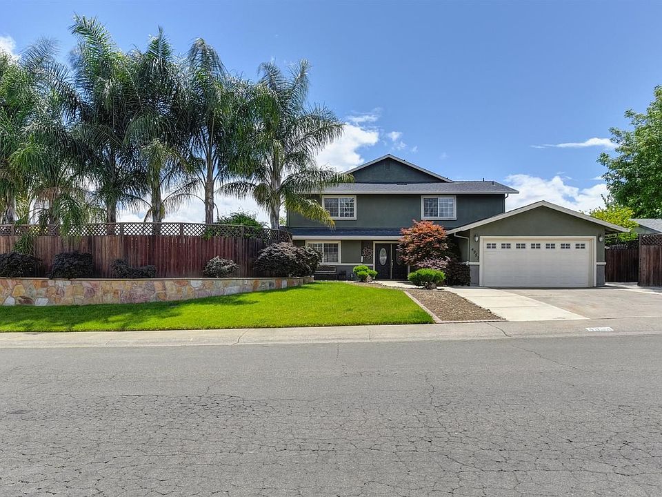 1st image of 4953 Hillhurst Dr