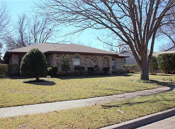 2nd image of 2808 Laurel Ln