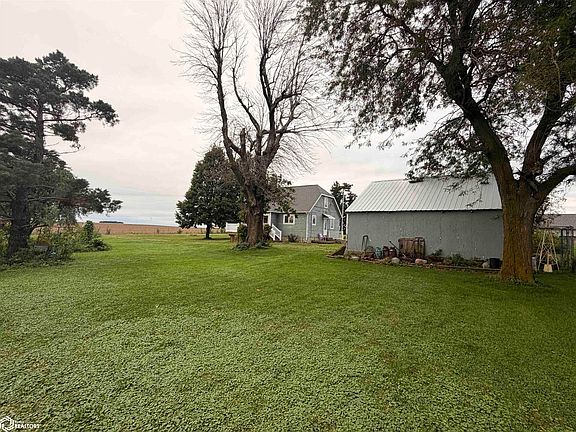 8th image of 20862 H Ave