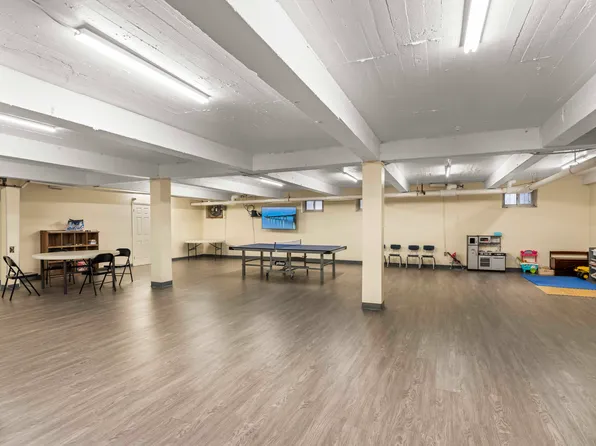 243 Mcdonald Avenue image 10 of 16