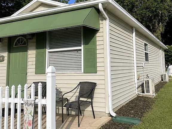 3rd image of 507 COTTAGE PARK LANE
