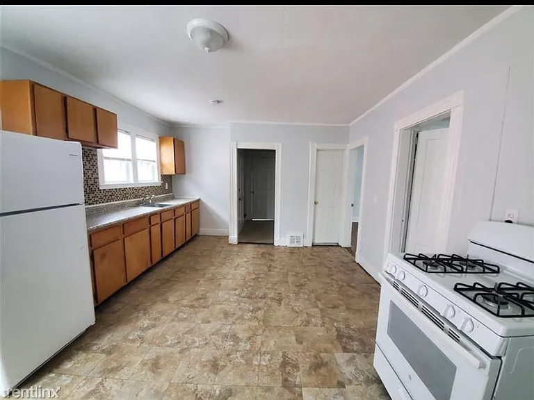 92 Carmel St #2 — Photo 5