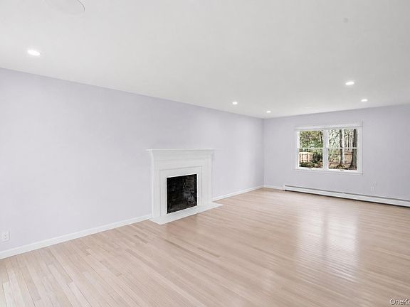 2nd image of 5845 N Bayview Road