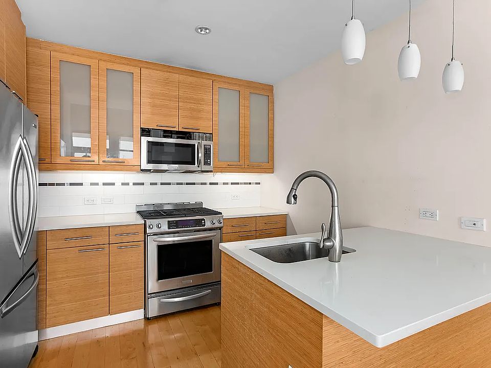 2nd image of 410 4th Ave APT A