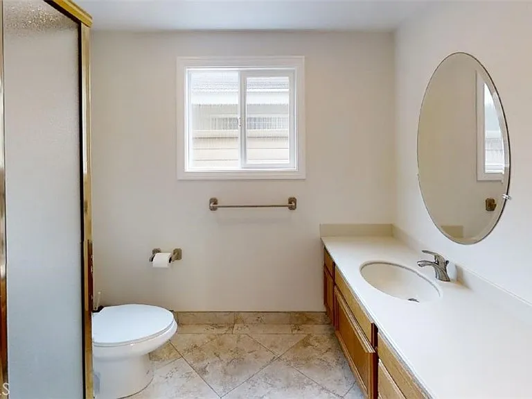 239 Albert Pl — Photo 12