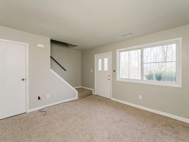 4002-4032 E Shaffer Ave — Photo 26