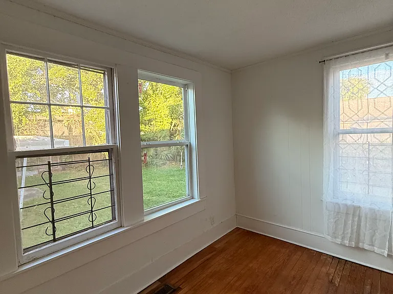 428 N Hanover St — Photo 8