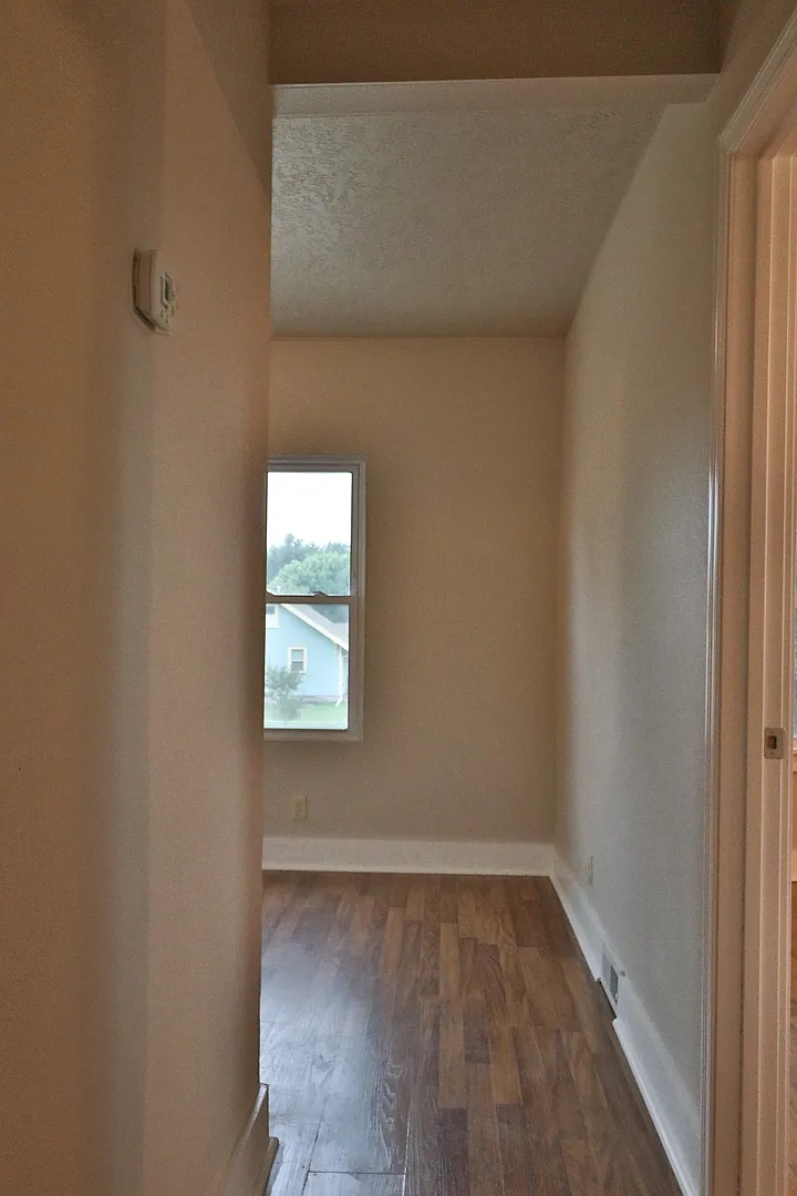 3225 N Lewis Ave (Bravo Team) — Photo 2