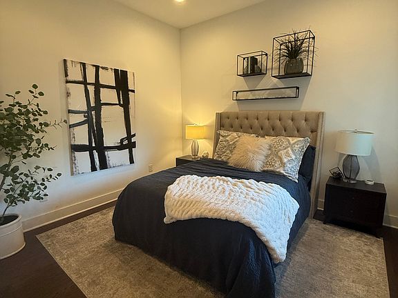 Guest Bedroom 1st Flr