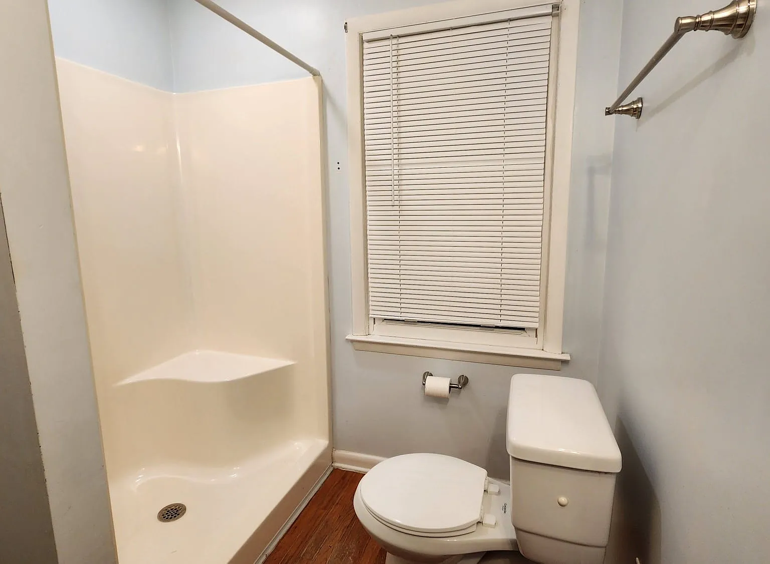 3 bed, 1075 sqft, $1,700 — Photo 1