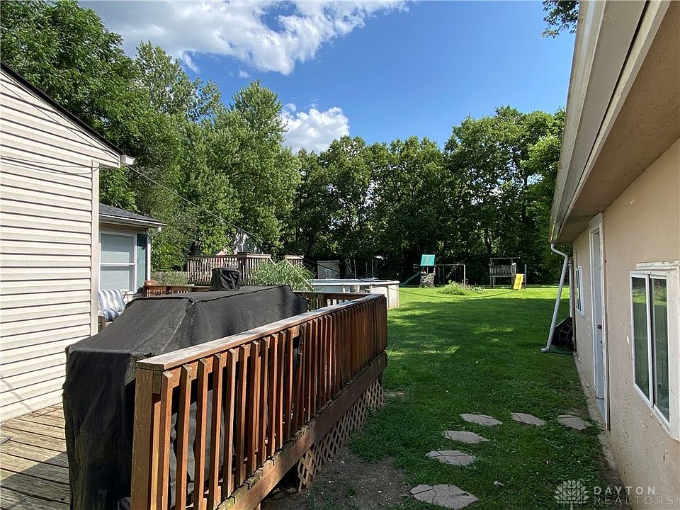 2nd image of 7873 Dian Ave