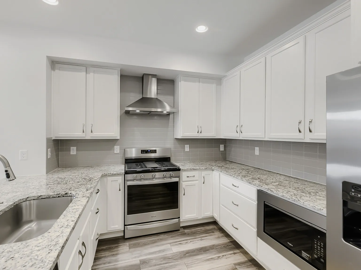 3 bed, 2.5 bath, 1573 sqft, $2,900 — Photo 4