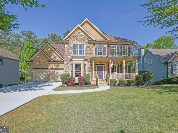 823 Valley Dr, Canton, GA 30114