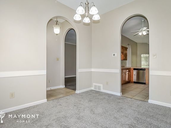 4th image of 20 Lakewood Cv