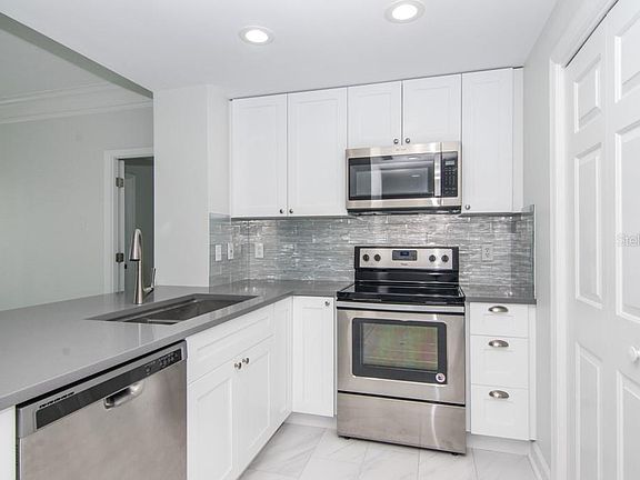 3rd image of 345 Bayshore Blvd APT 1806