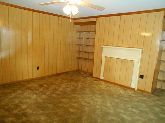 2nd image of 301 W Miami St