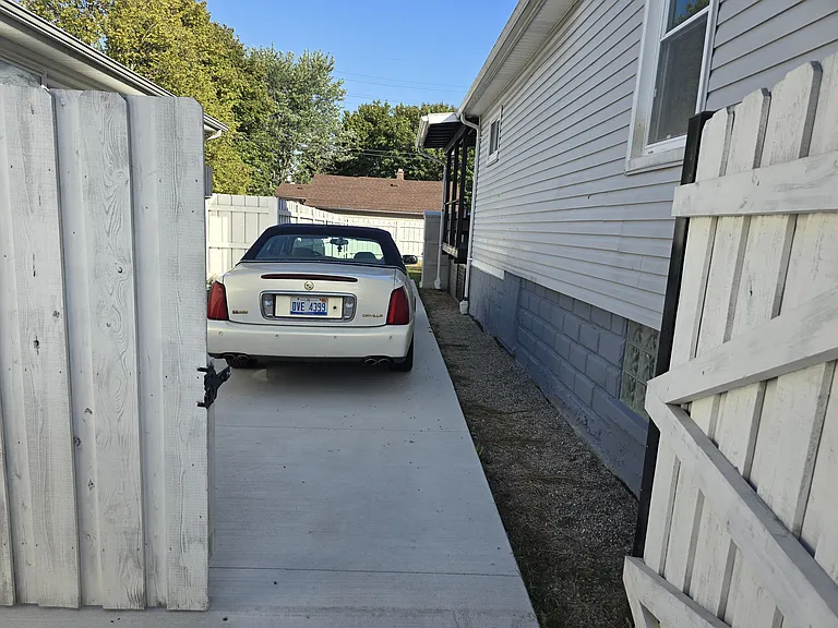 Large 5 car driveway