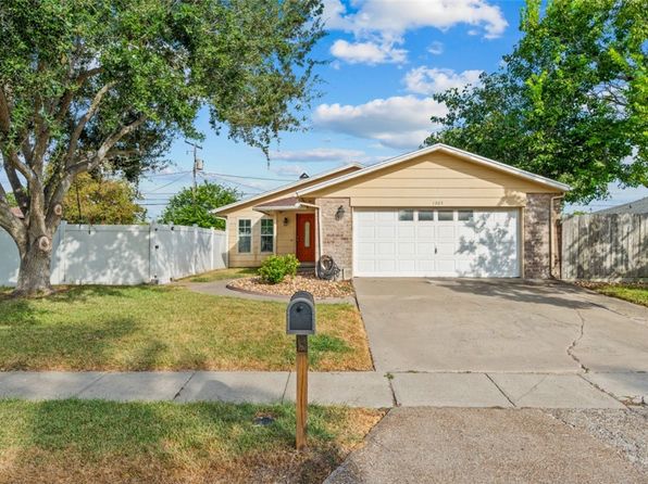 1305 Harbor Lights Dr