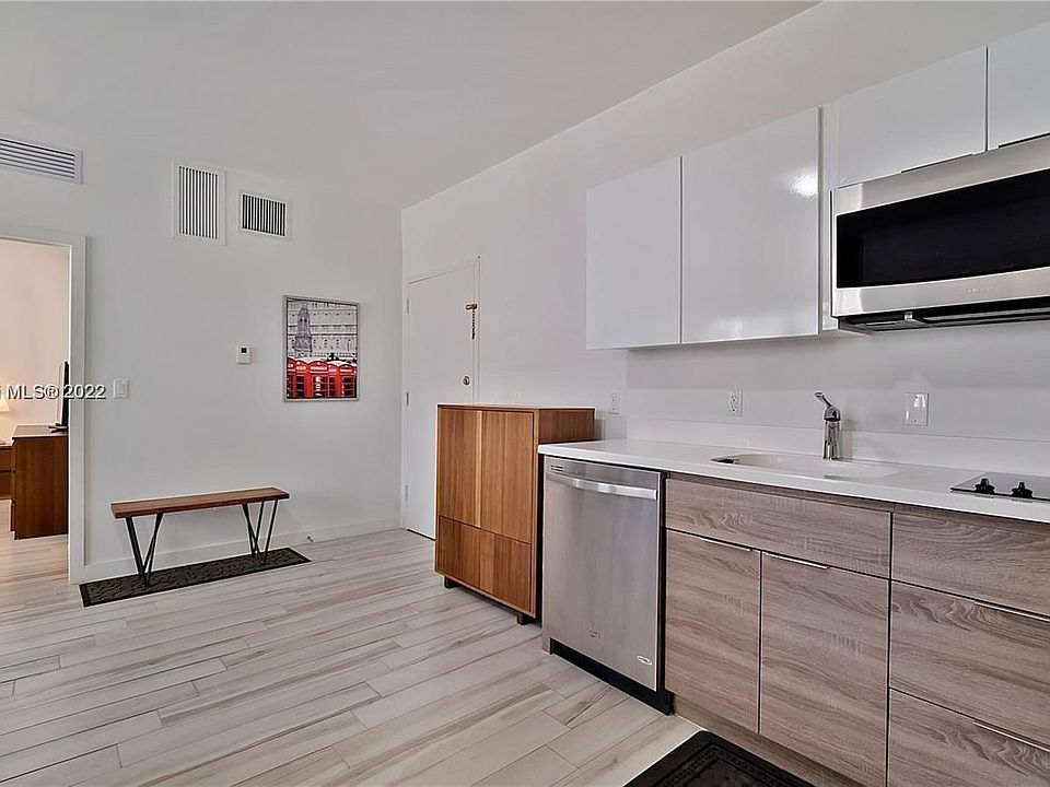 1st image of 1560 Meridian Ave APT 202