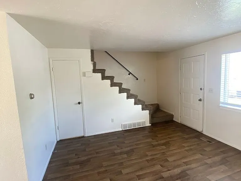 1216 S Juniper St — Photo 15
