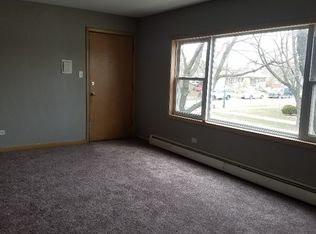 6400 W 52nd St APT 3, Chicago, IL 60638