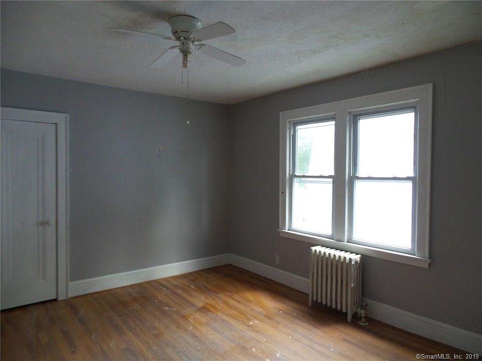 2nd image of 203 Columbia St