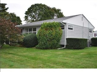 20 Philips Ave, Middletown, RI 02842