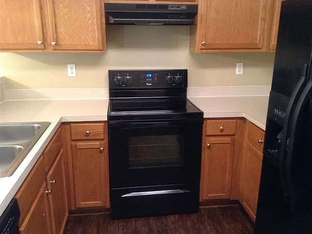 12627 Waterfall Pl — Photo 4