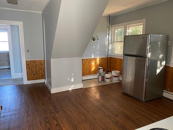 2nd image of 104 1/2 N 19th St