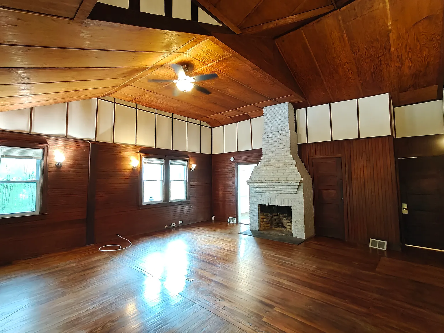 Breathtaking Waterfront Home Available Now! — Photo 3