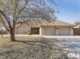 6841 Chelsea Dr, Marion, IL