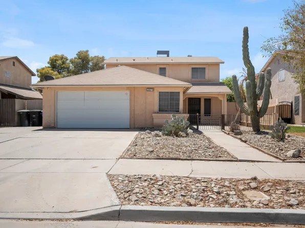 2571 W Orange Ave, El Centro, CA 92243