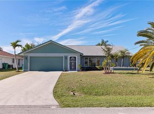 21 Bunker Ter, Rotonda West, FL 33947