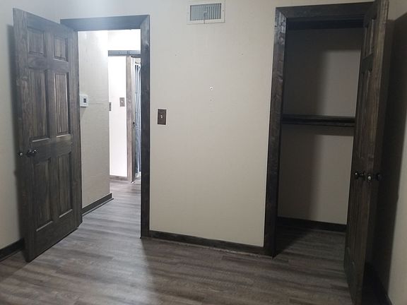 5th image of 3144 S Martinson Ave