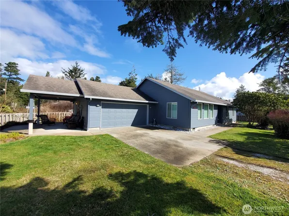 1809 226TH Place, Ocean Park, WA 98640