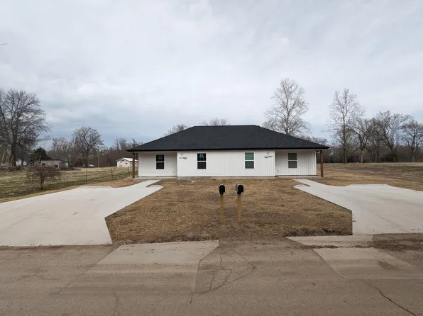 231 Myrtle Street, Aurora, MO 65605