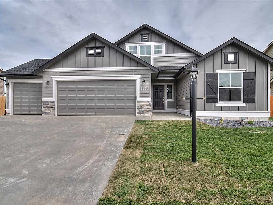 2nd image of 2041 N Rosedust Dr